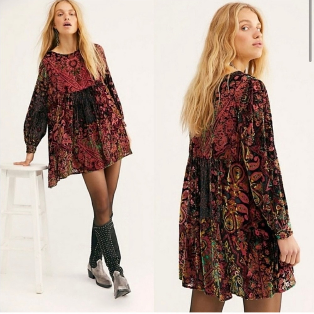 Free people black combo crushed velvet. Long sleeve. New with tag. M